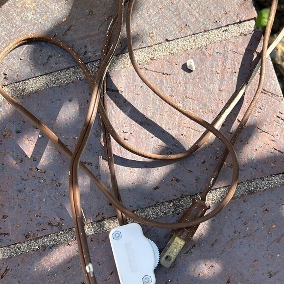 Vtg Mid Century Optical Amber Glass & Brass Hollywood Table lamp Big - Picture 16 of 16